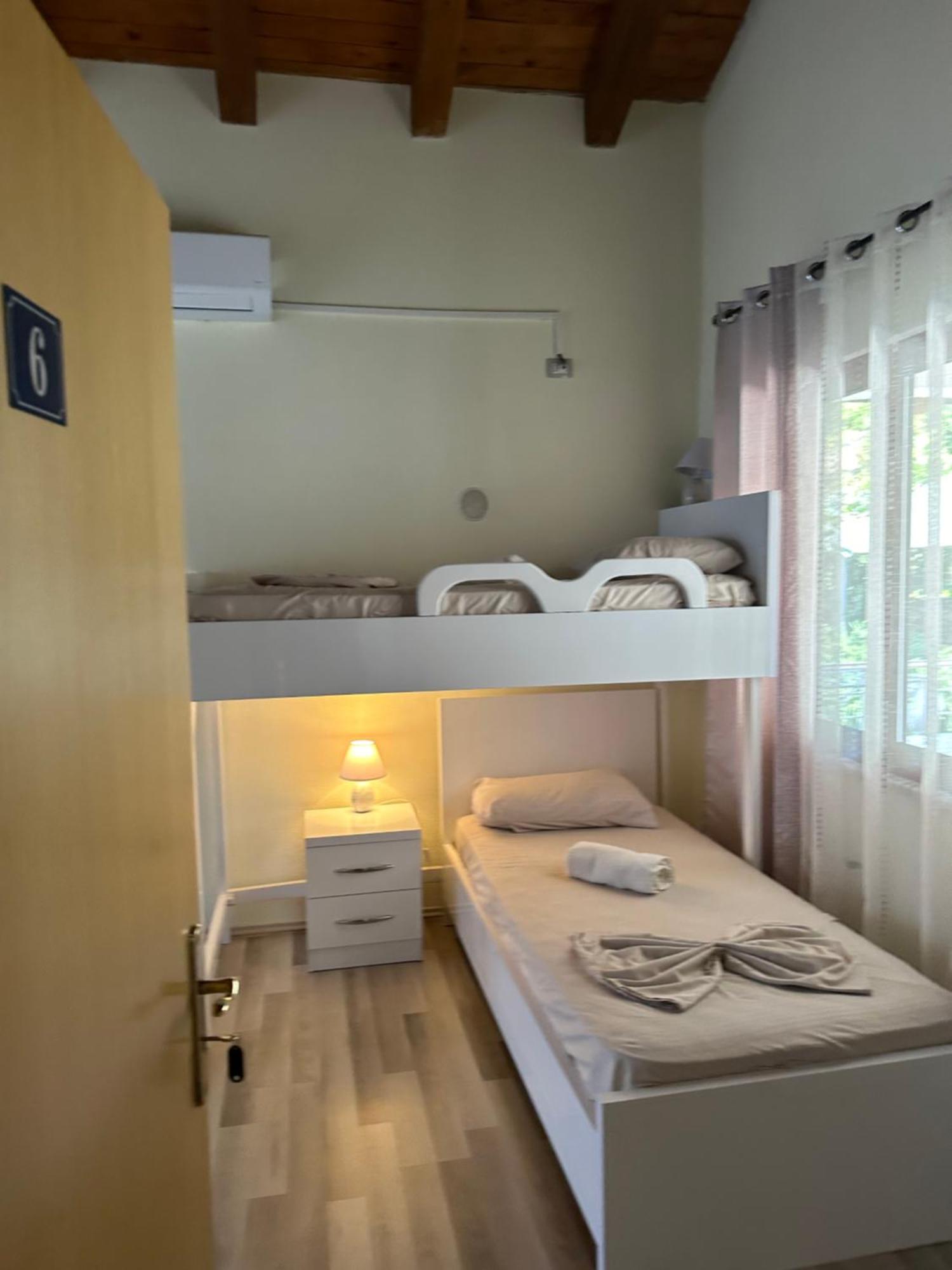 ホテル Casadolcecasa Shkodër エクステリア 写真